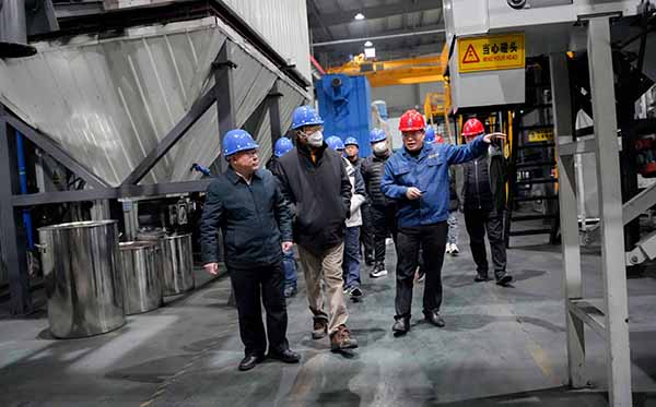 中國工程院陳勇院士蒞臨頂立科技考察指導 (10).JPG 中國工程院陳勇院士蒞臨頂立科技考察指導 (10).JPG