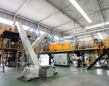 廢舊鋰電池回收處理成套設備(電池打粉線) 廢舊鋰電池回收處理成套設備(電池打粉線)